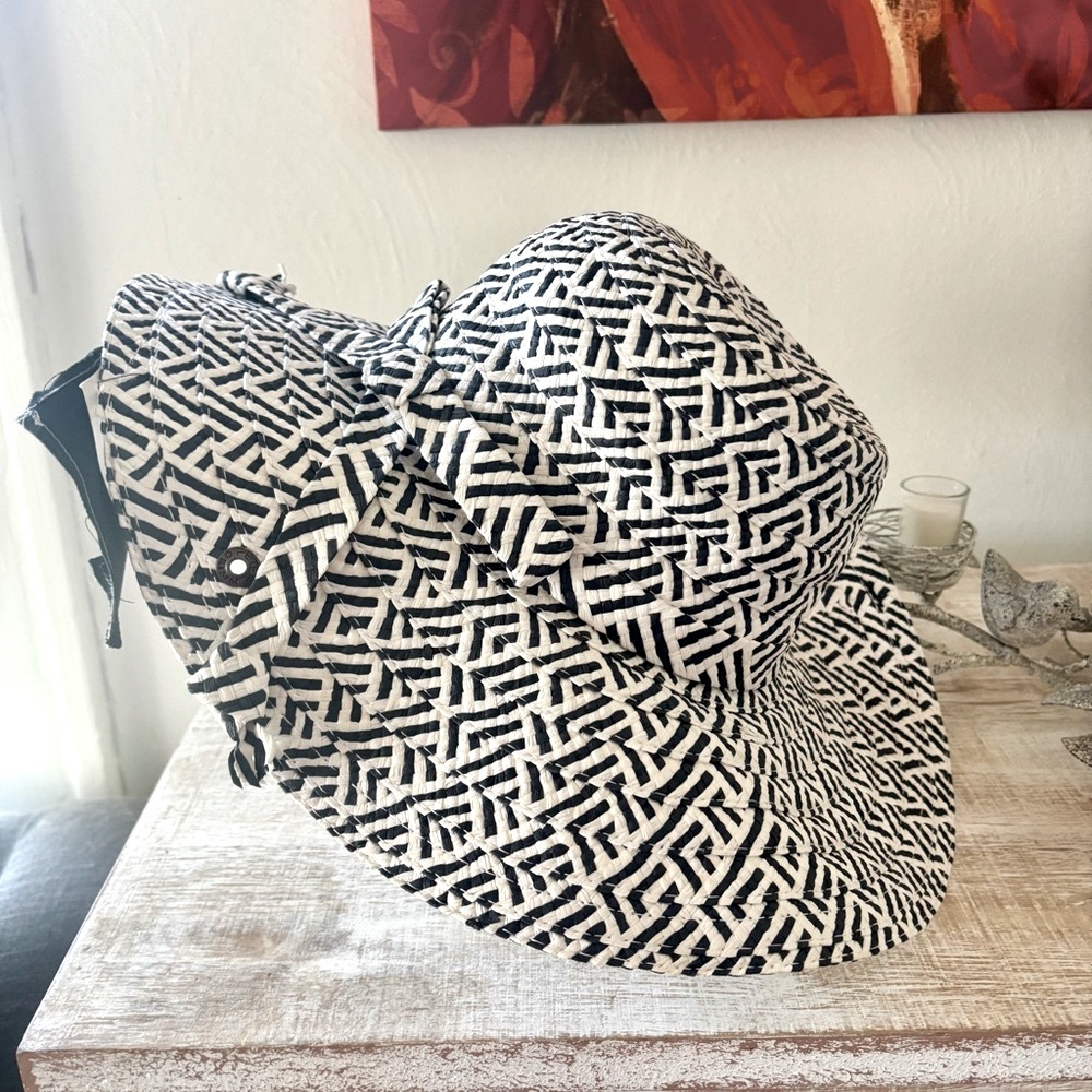 Peter Grimm Wide Brim Navy Kelly Floppy Sunhat New with Tags - Picture 5 of 14